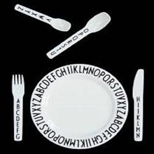 Bestik til børn i Tritan af fire dele fra Design Letters