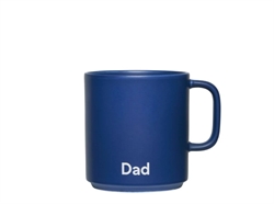 Favoritkop med hank - LOVE i lavendel fra Design Letters
